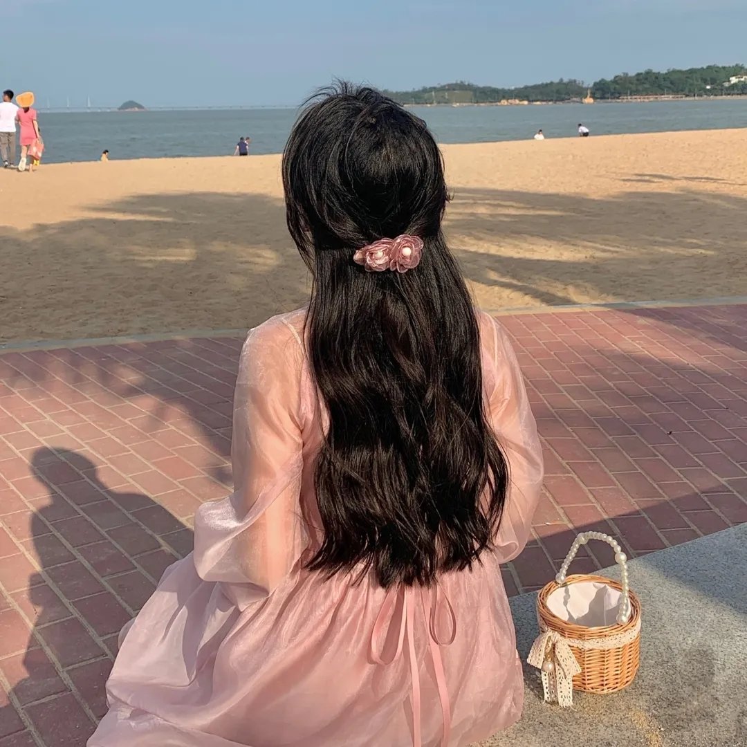 沙漠中的玫瑰